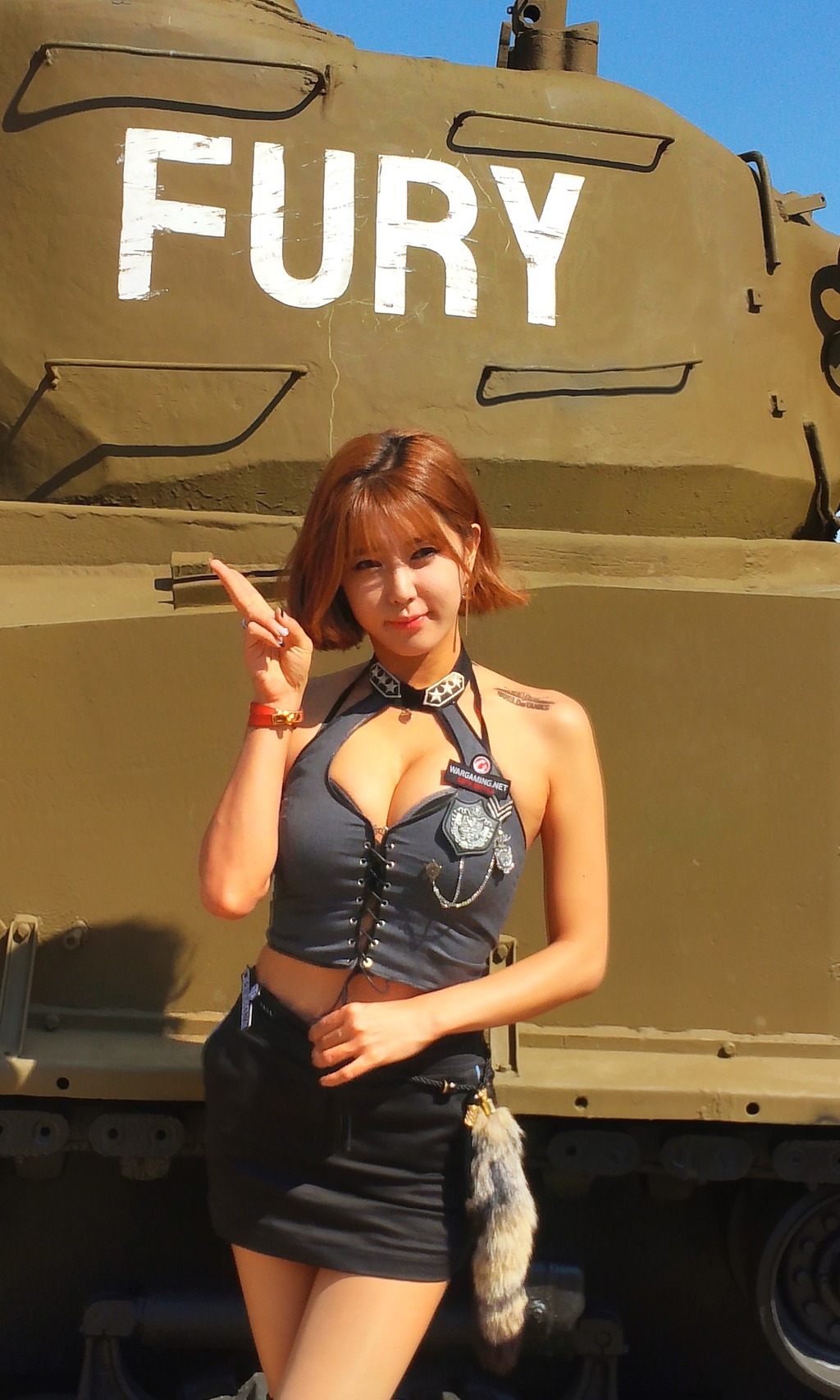 South Korea's top showgirl Xu Yunmei Busan tank world 1